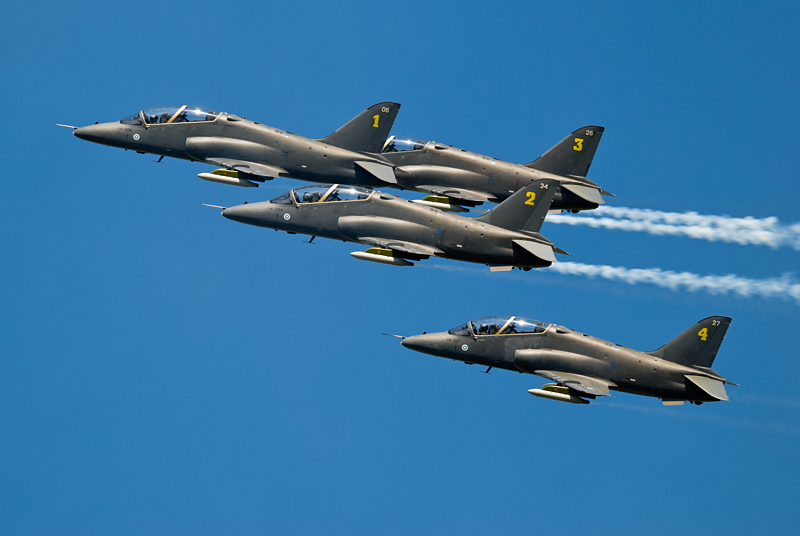 039_Radom_Air Show_Midnight Hawks na British Aerospace Hawk Mk 51.jpg